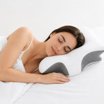 Persona durmiendo cómodamente con soporte cervical